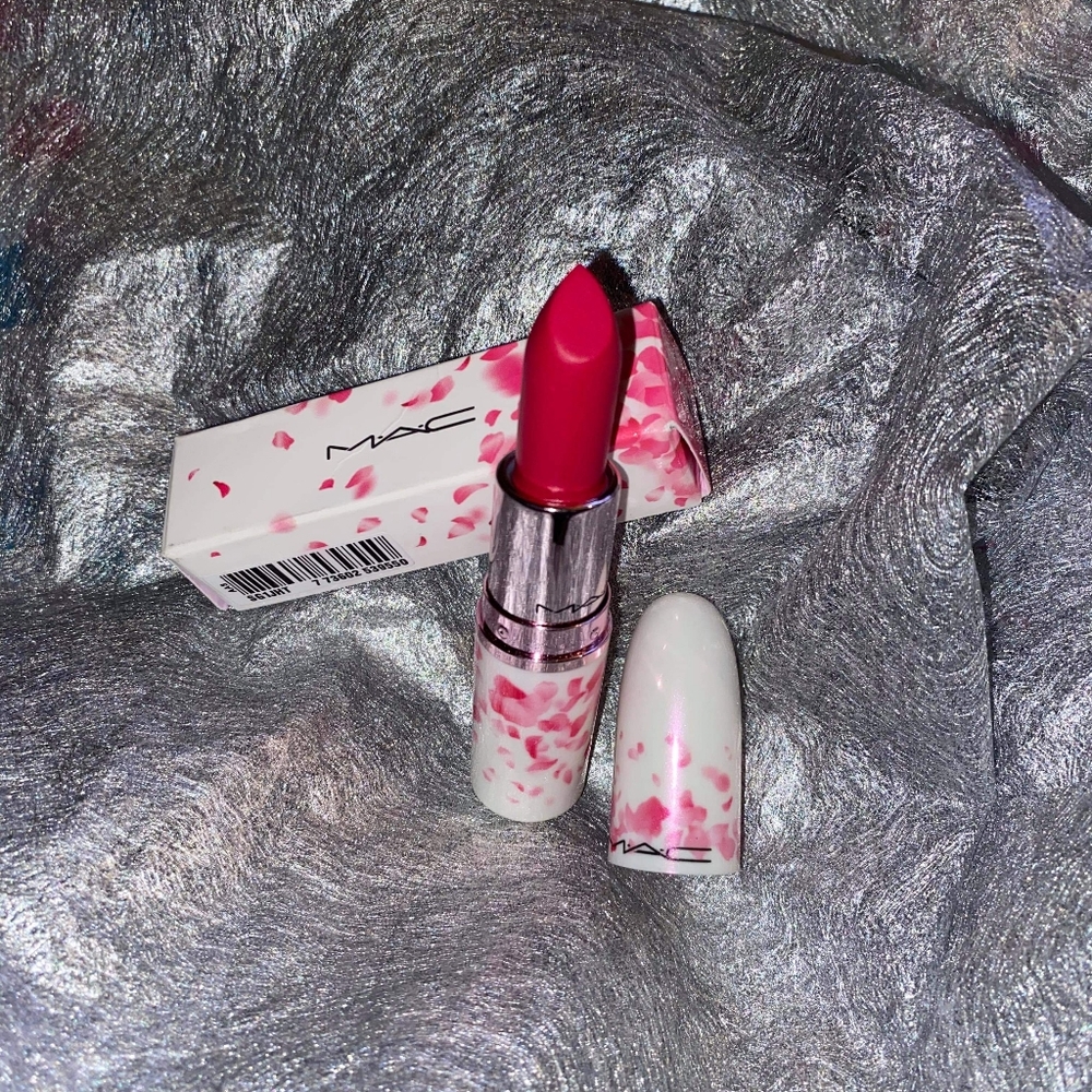 🌸 New Rare Mac Boom Boom Bloom Red Lipstick 🌸